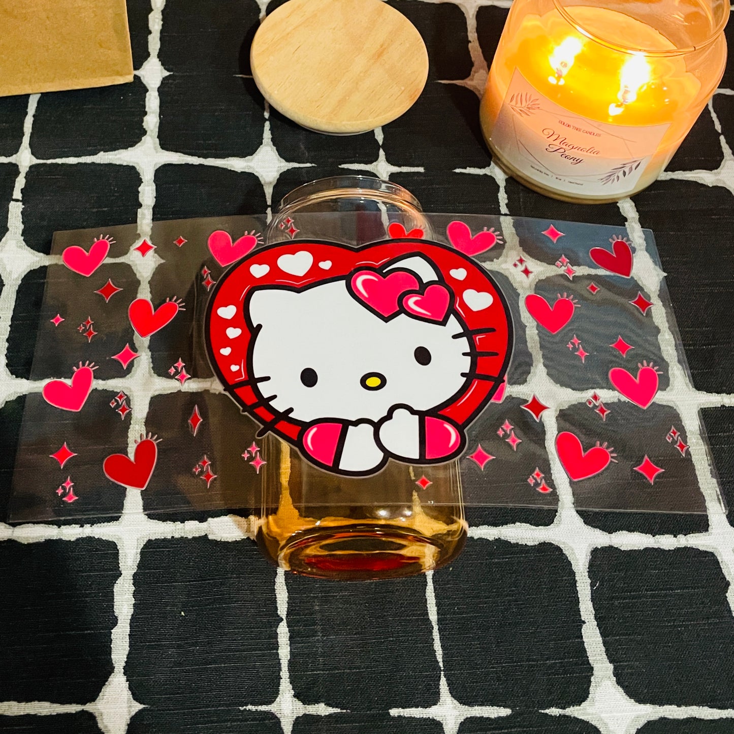 #644 red hearts hk